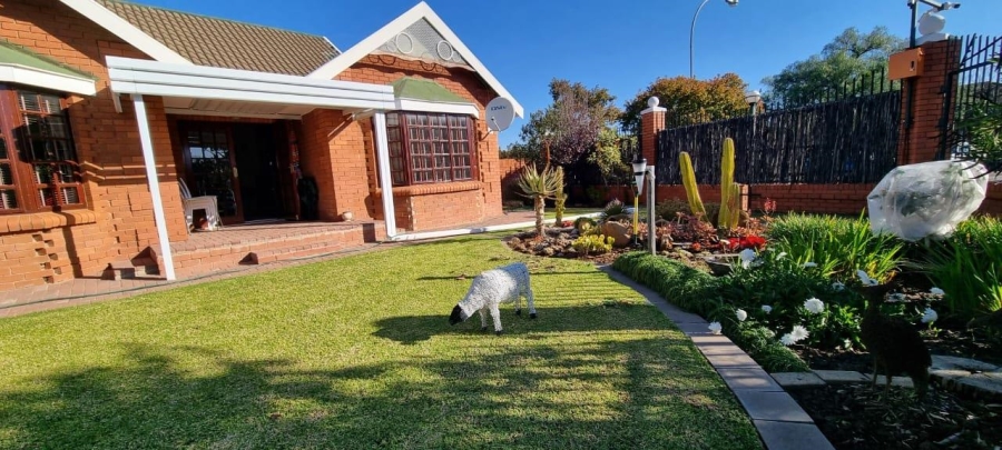2 Bedroom Property for Sale in Heuwelsig Free State